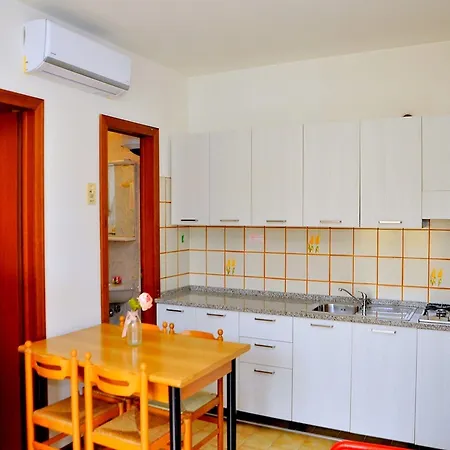 400 M From The Sea Lovely Flat With Ac - Beahost